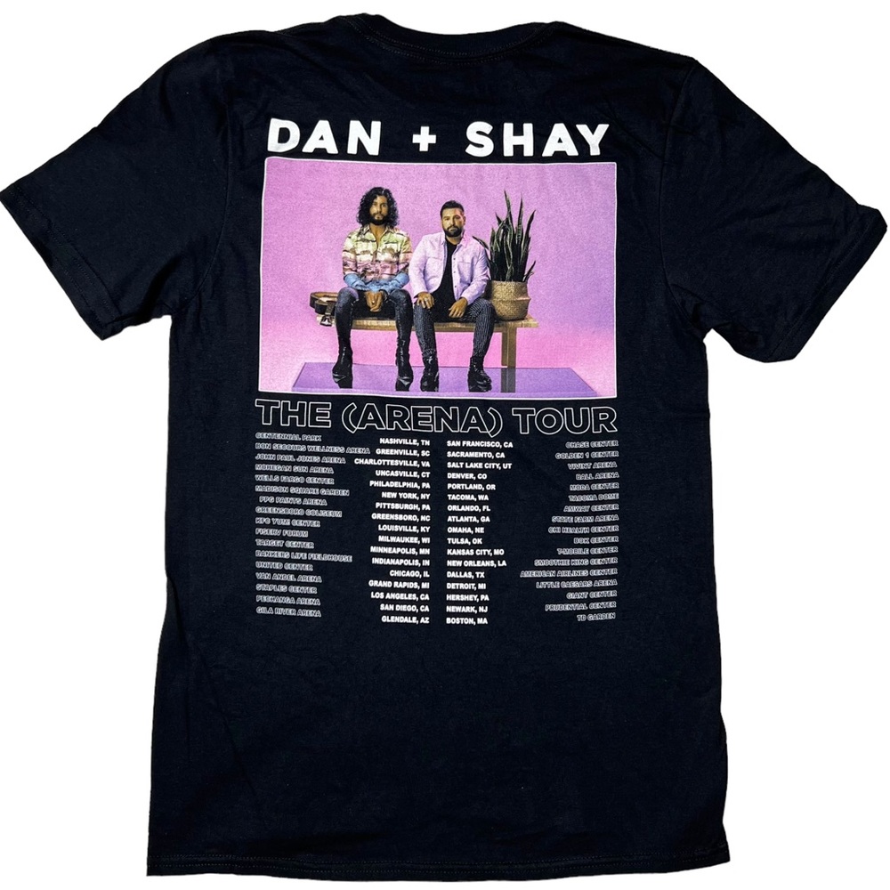 NWOT Dan + Shay Official The Arena Tour Graphic T-Shirt Black Unisex Sz S